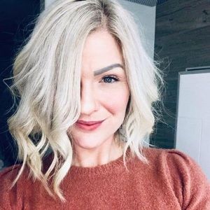 Meet your Posher, Shan